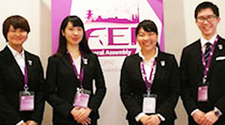 国際馬術連盟(FEI)年次総会ウェルカムデスクインターンシップ。大阪外語専門学校、通訳基礎専攻