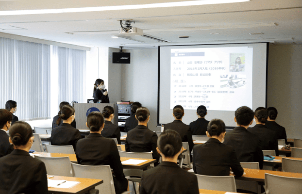 入試試験対策でメジャー企業就職を実現。大阪外語専門学校、通訳基礎専攻